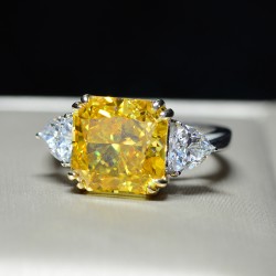 Square Pink Zirconium Ring